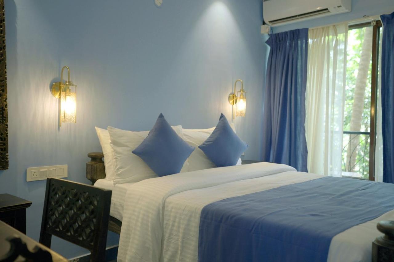 Atmani Waterfront Resort Cola Luaran gambar