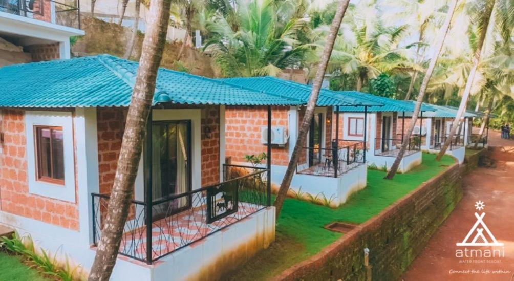 Atmani Waterfront Resort Cola Luaran gambar