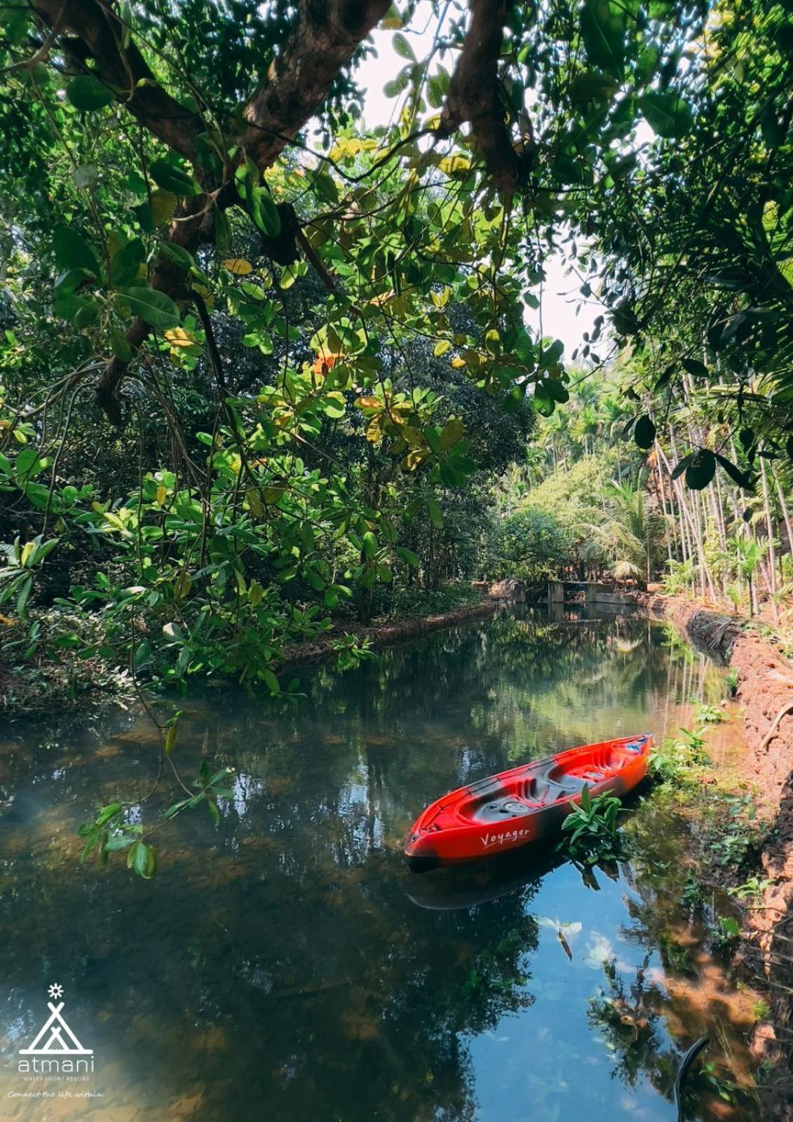 Atmani Waterfront Resort Cola Luaran gambar