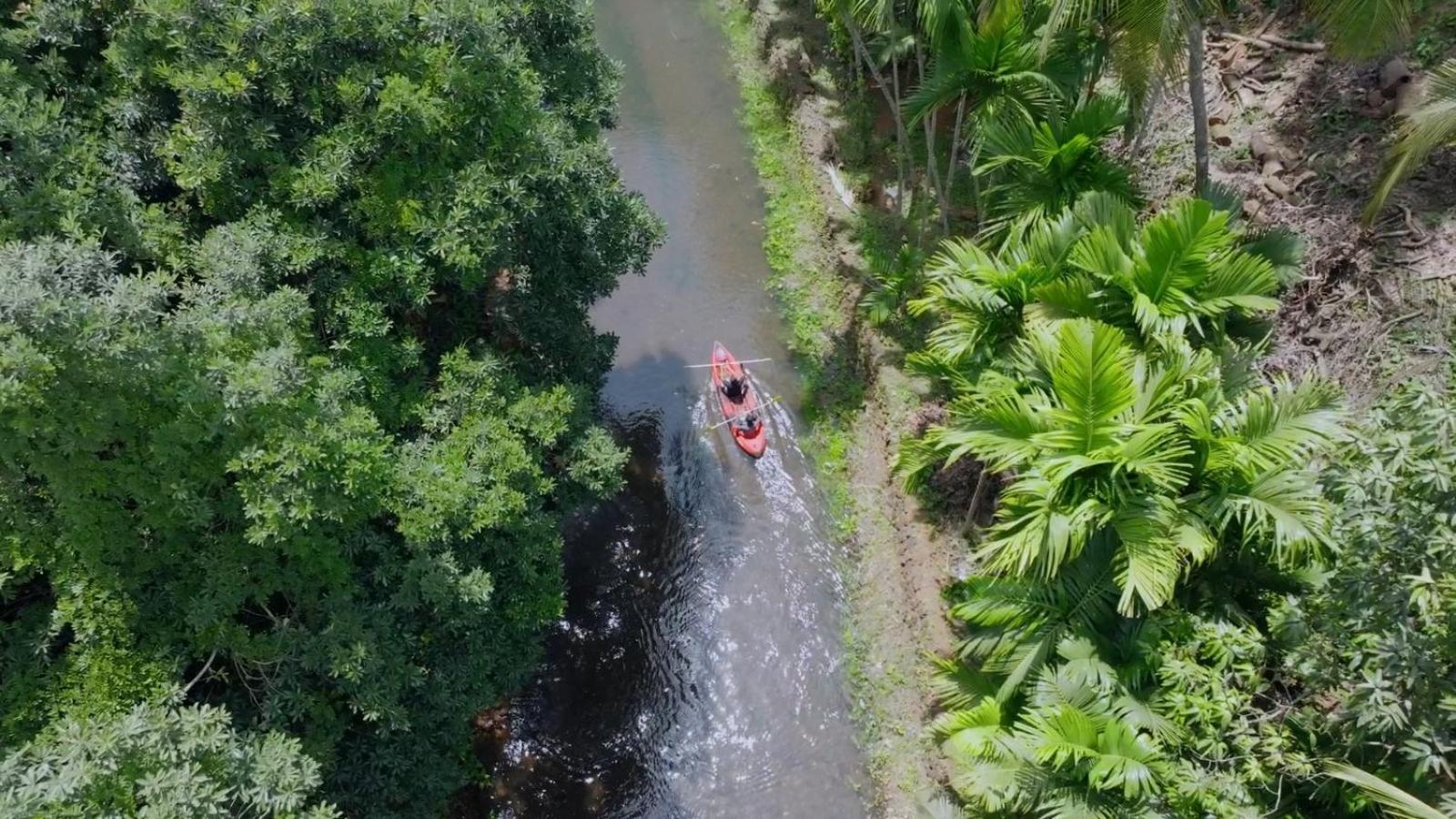 Atmani Waterfront Resort Cola Luaran gambar